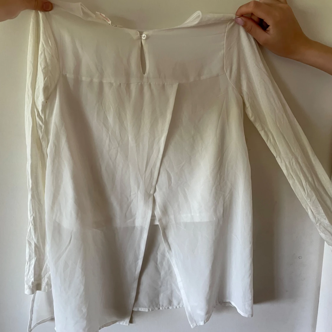 Vit långärmad blus från H&M - 1