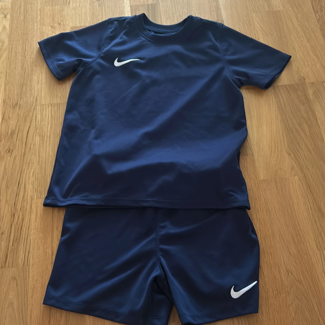 Blå sportshorts från Nike, stl M