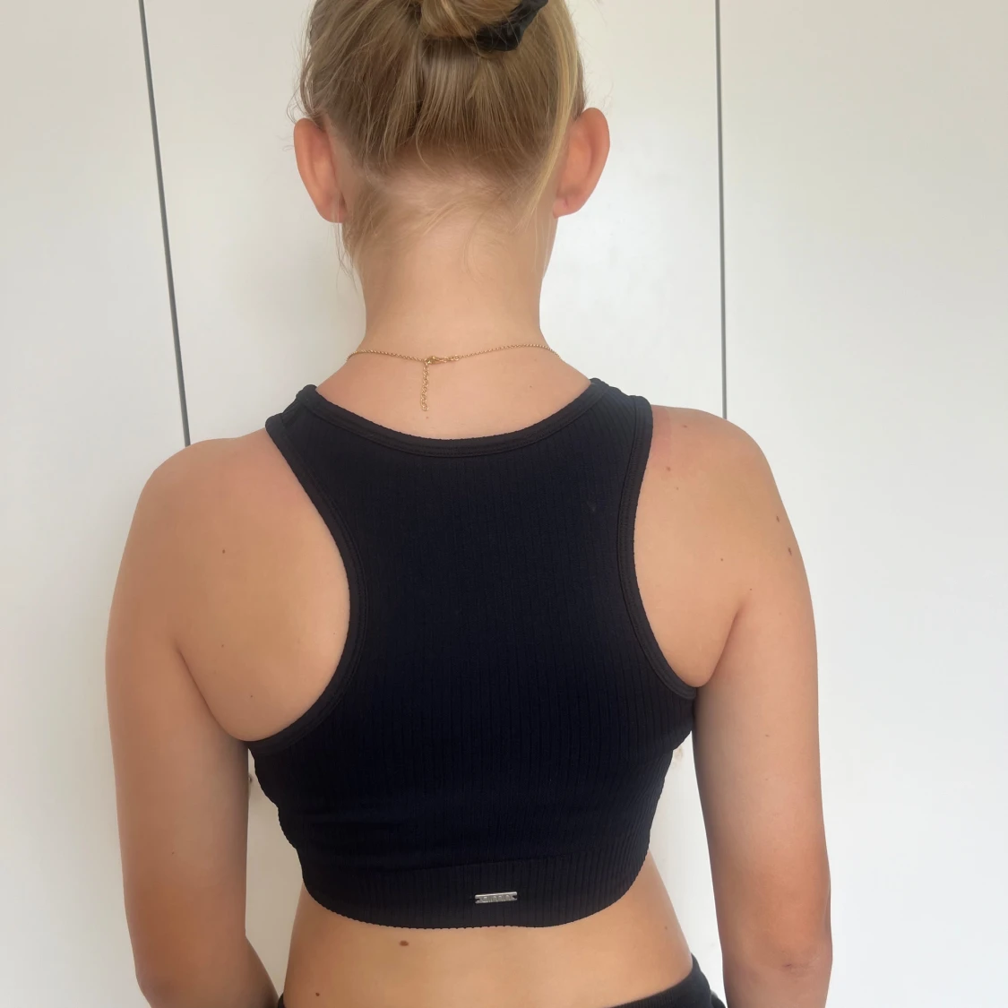 Svart ribbad topp från Aim'n - 3