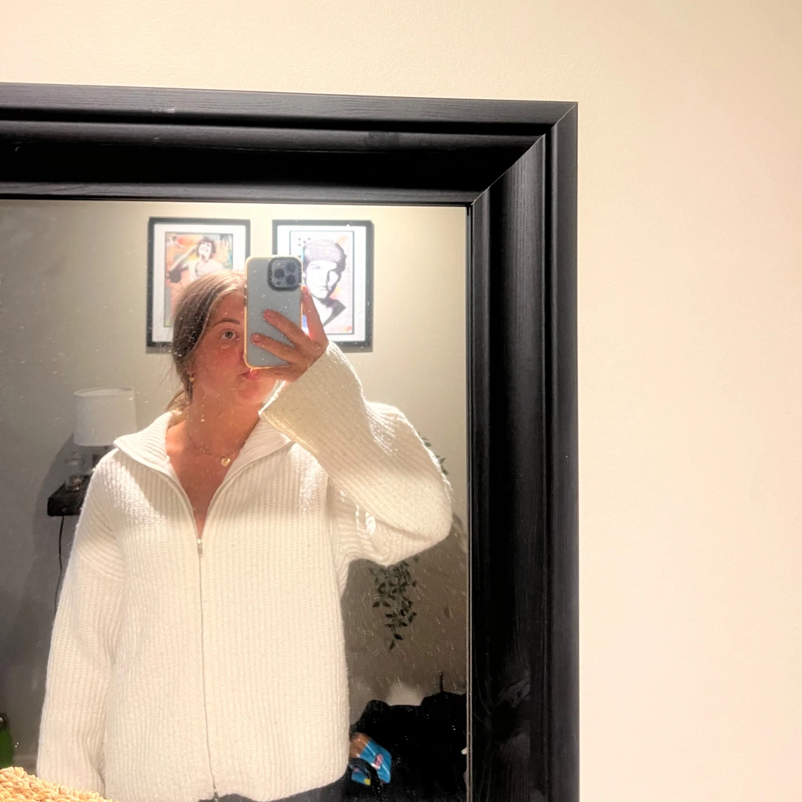 Vit stickad kofta med dragkedja - 1