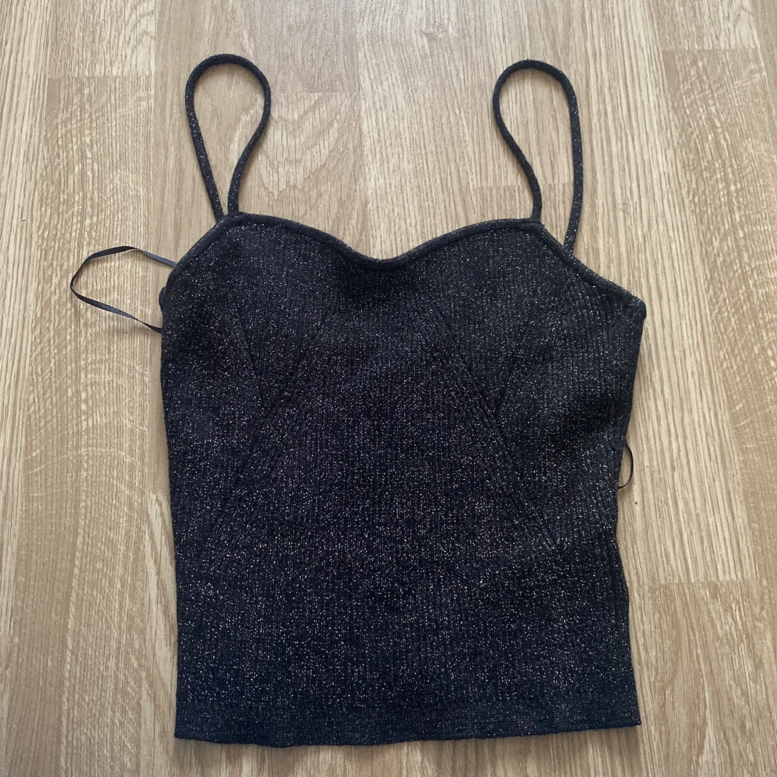 Svart glittrig linne-topp