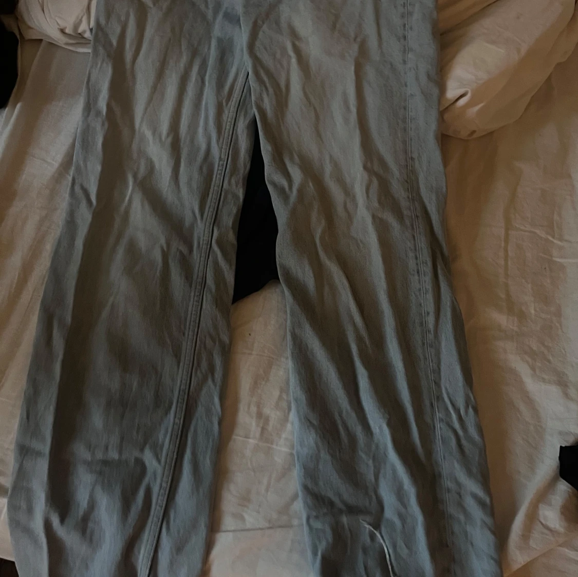 Ljusblå jeans från Gina tricot  - 3