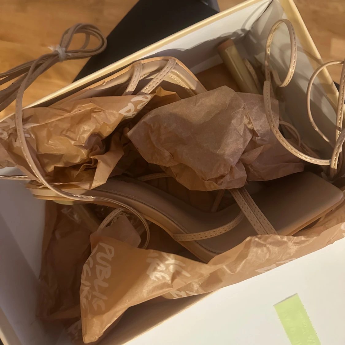 Beige sandaler från Public Desire - 4