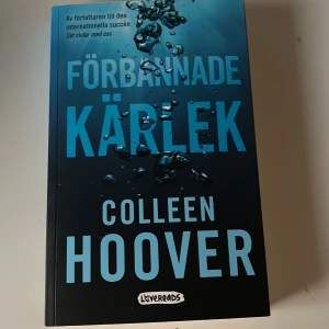 förbannade kärlek - På svenska och bra skick!