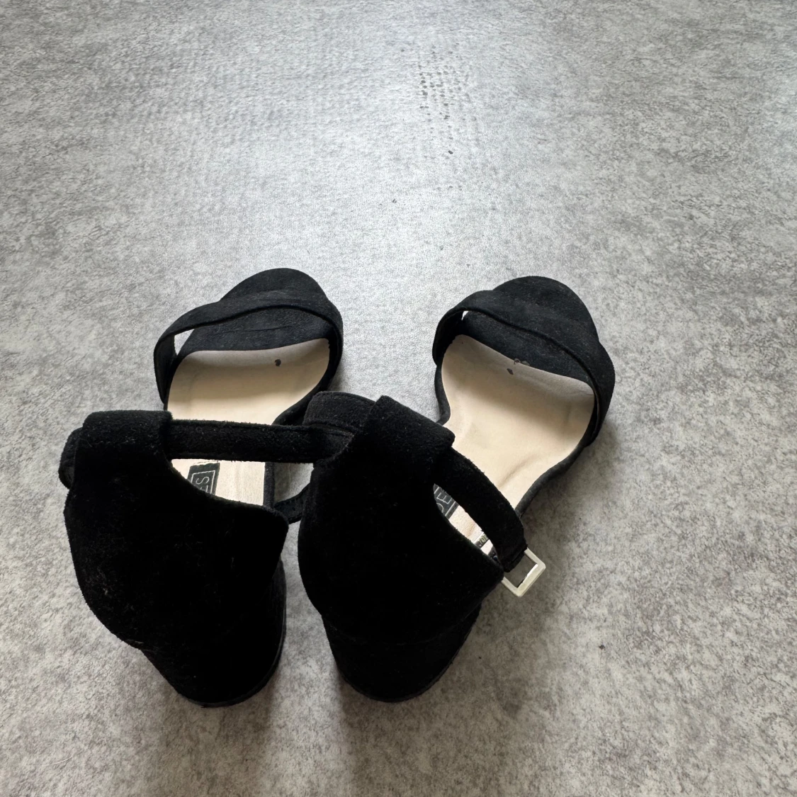 Svarta klackskor från Nelly  - 2