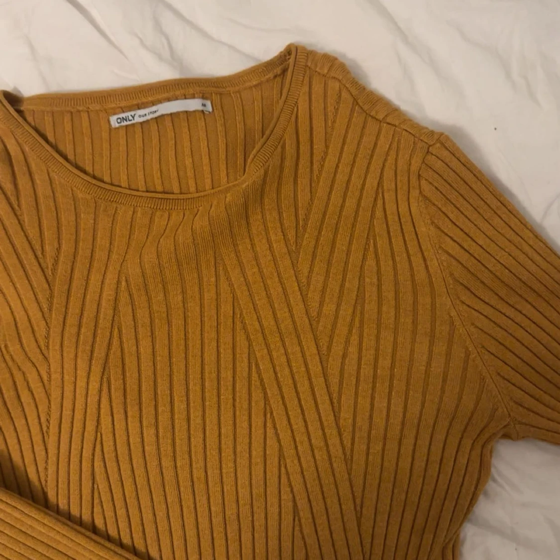 Orange långärmad tröja - 1