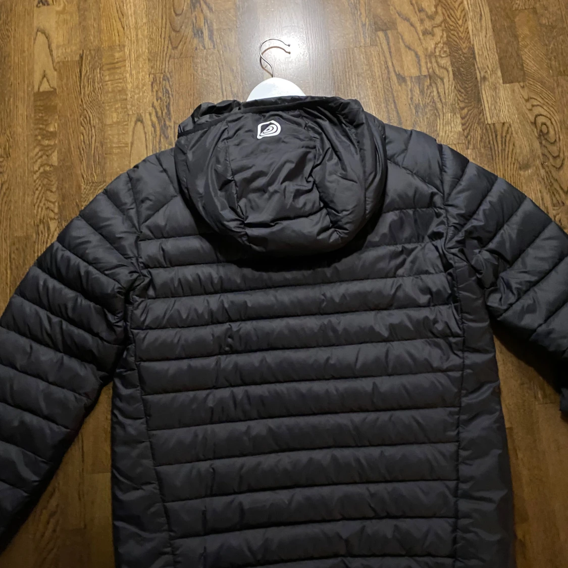 Svart dunjacka från Sail Racing - 1