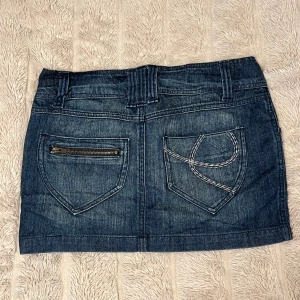 Jeanskjol  - Midjemått: 38cm 💖