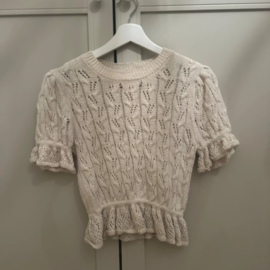 Vit stickad topp från Zara - 2