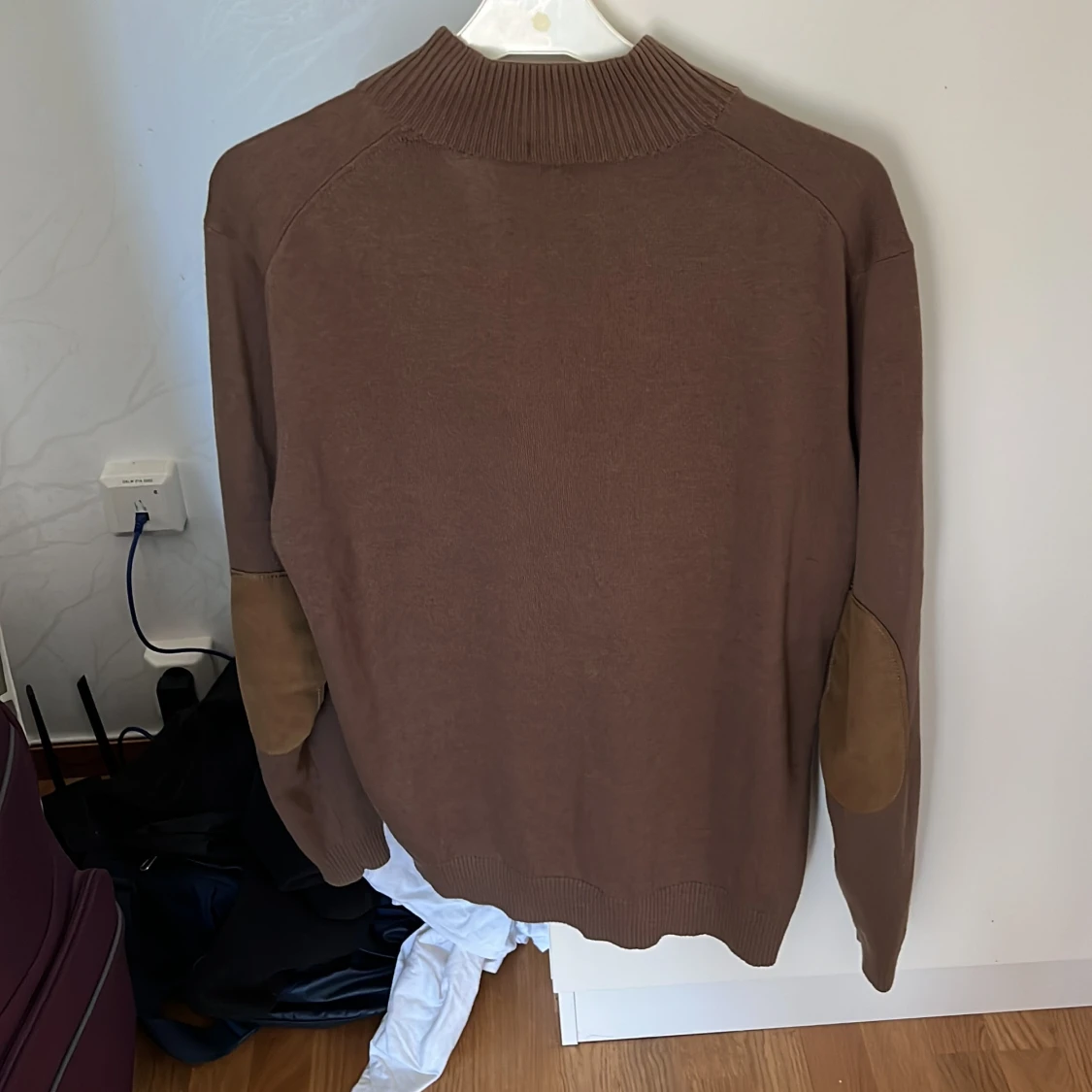 Brun tröja med dragkedja från Boss - 2