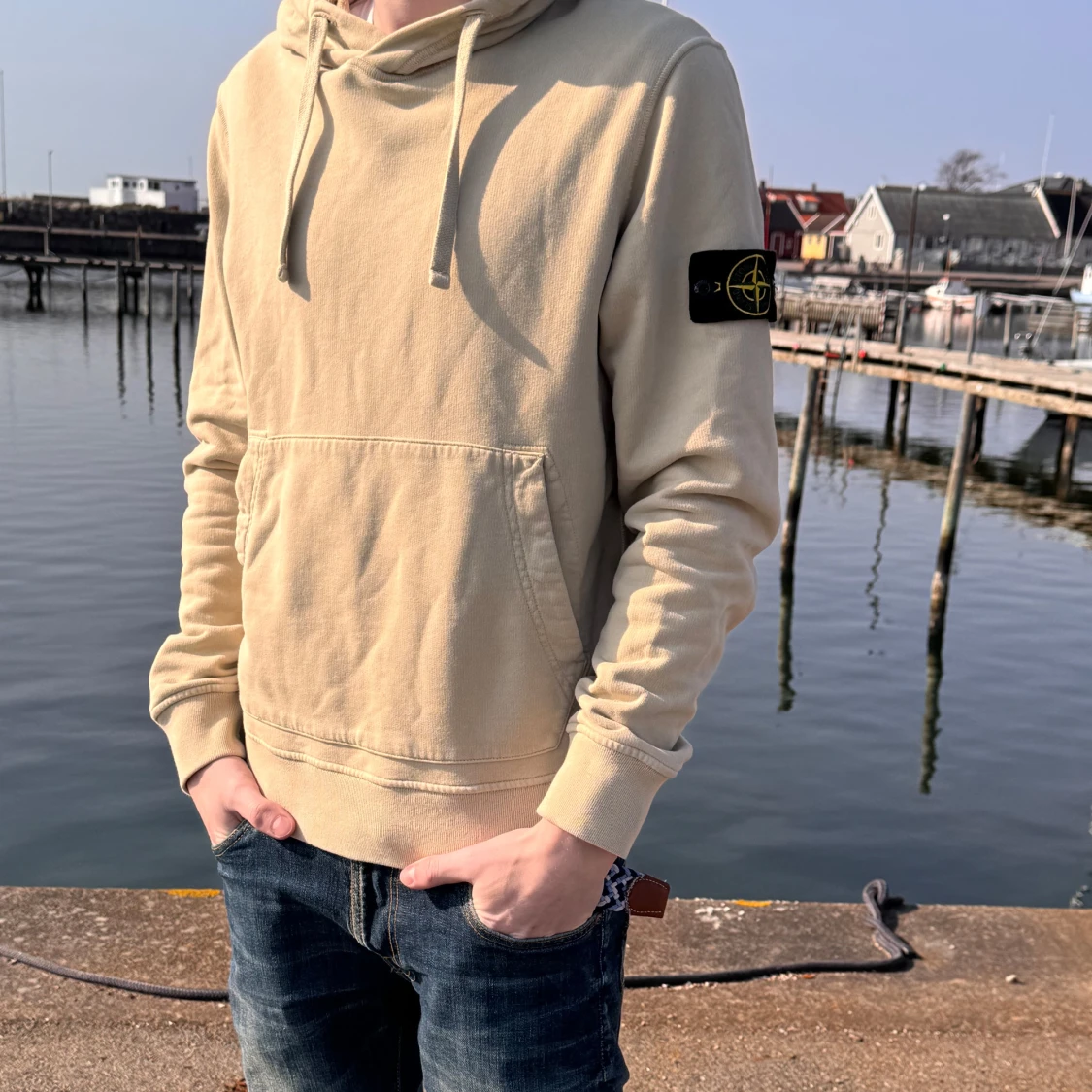 Beige hoodie från Stone Island - 1