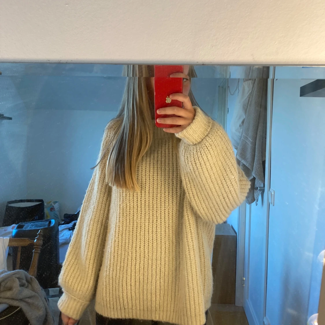 beige stickad tröja