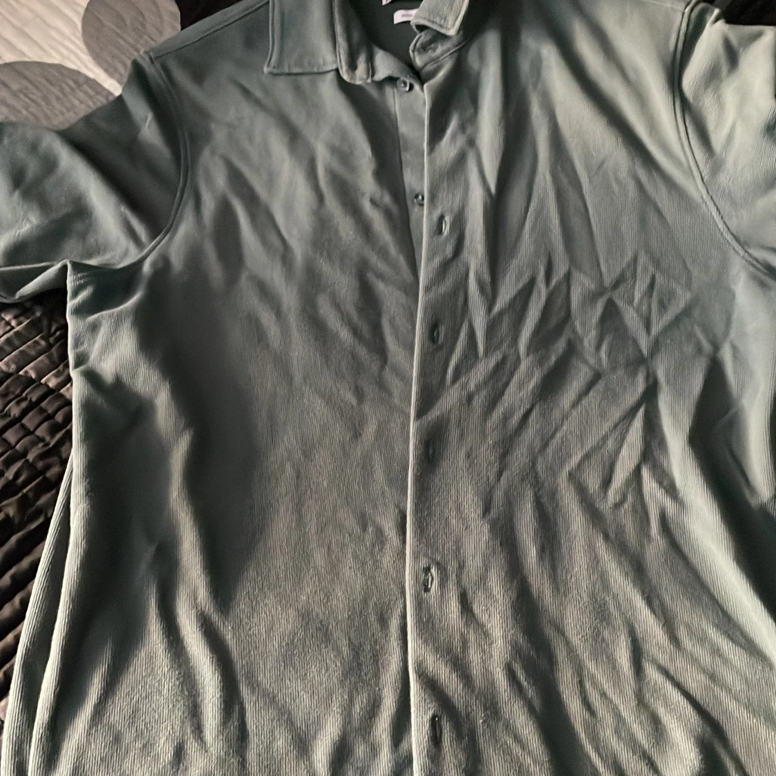 Blå kortärmad skjorta från Zara - 4