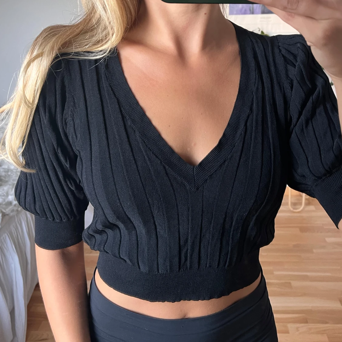 Svart ribbad topp - 1