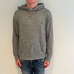 Ralph lauren hoodie  - Köp sker nu via ricodelluxury.com  