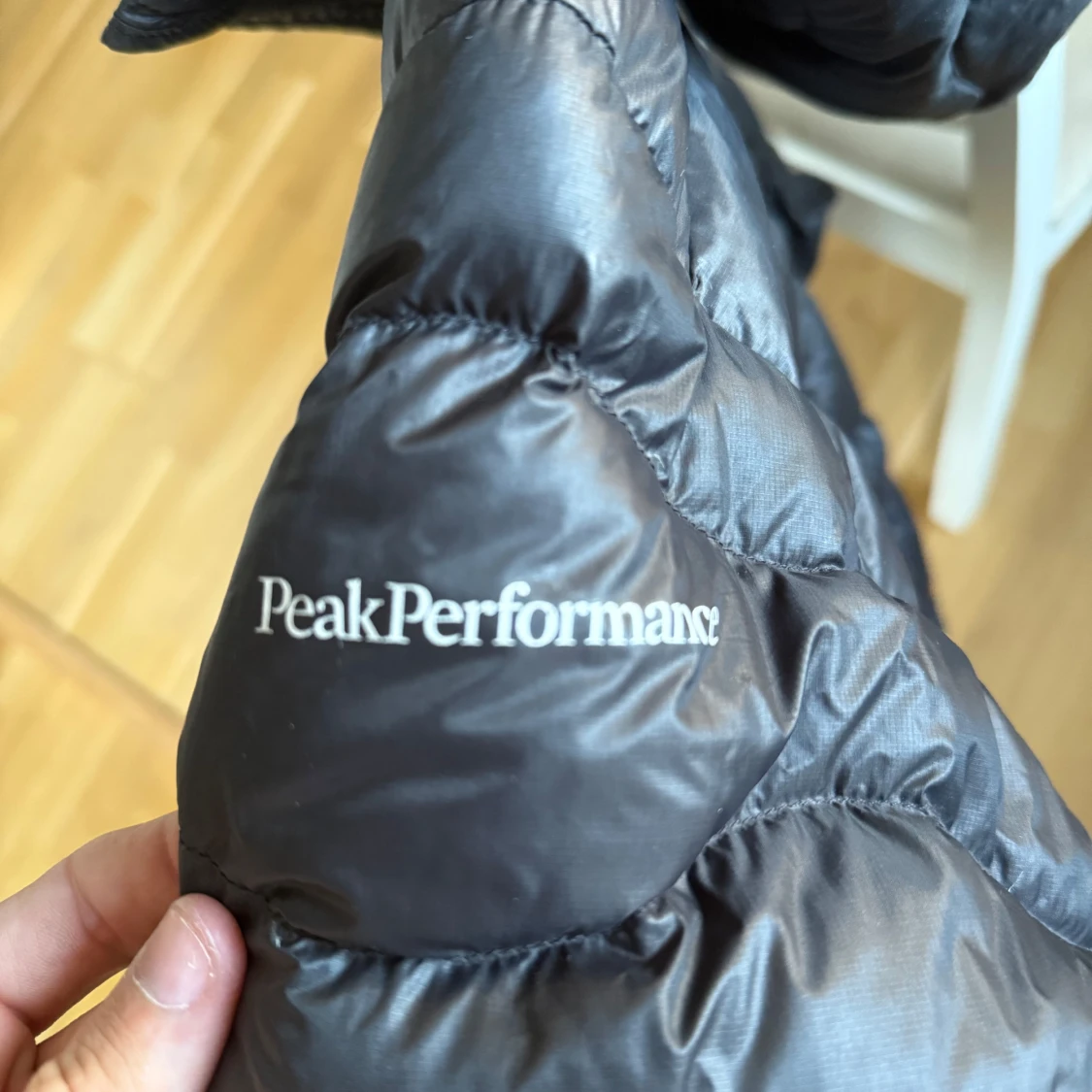 Peak performance jacka DAM(passar killar) - 2
