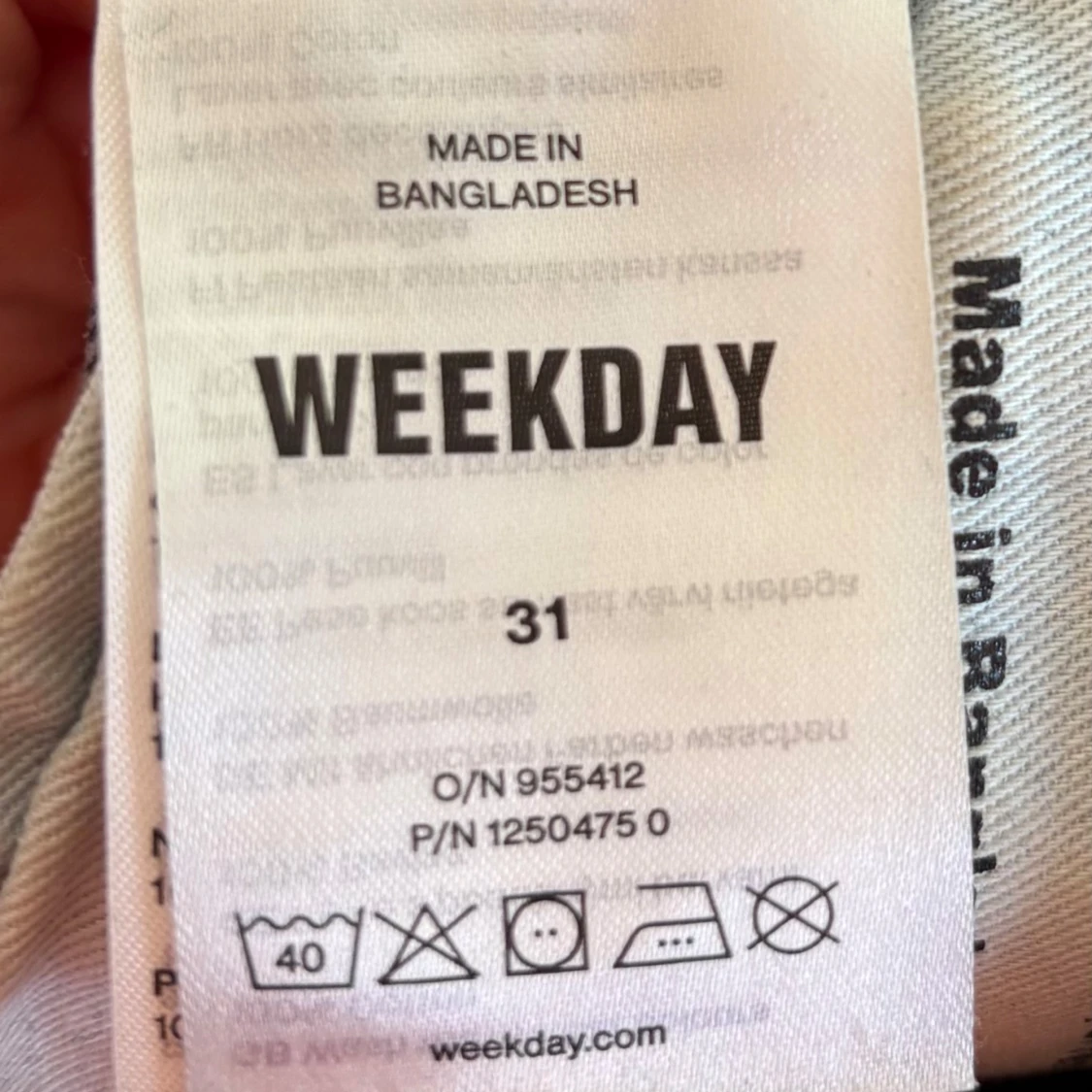 Blå bootcut jeans från Weekday - 3