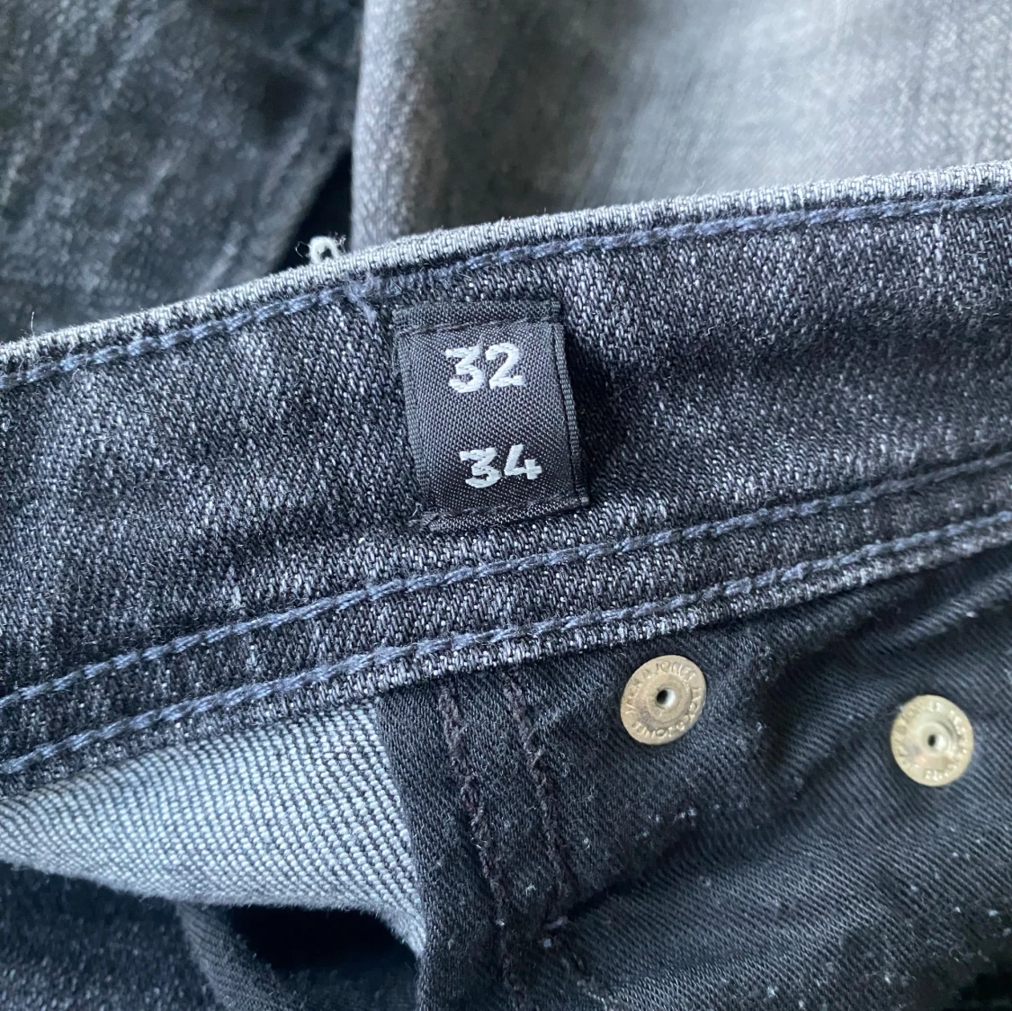 Svarta Jack&Jones jeans - 3