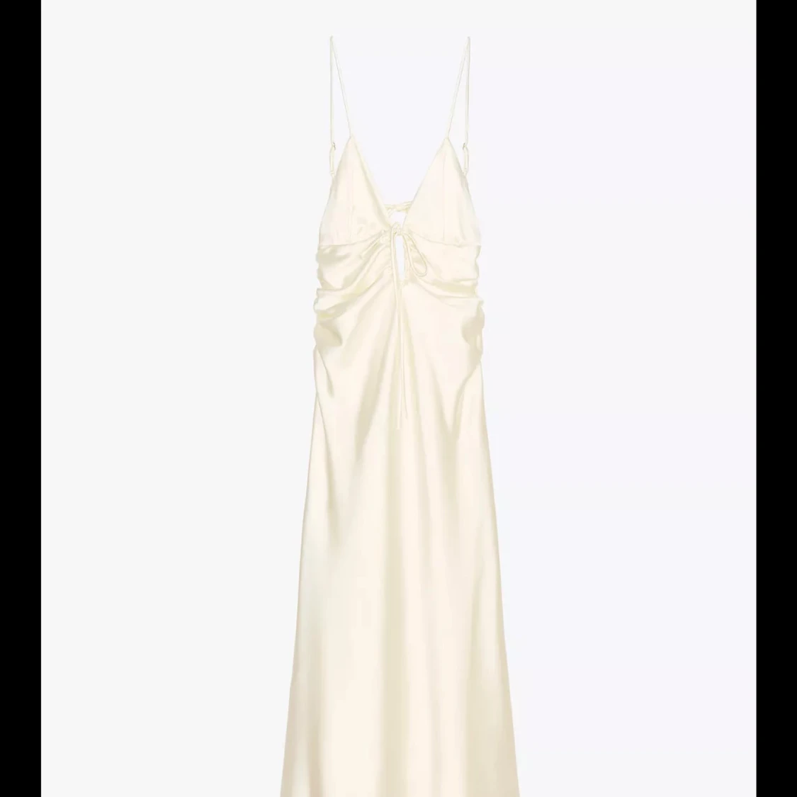 Vit långklänning i satin med smala axelband - 1