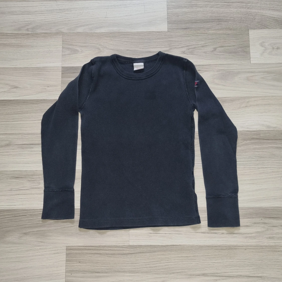 Svart ribbad tröja från Polarn O. Pyret