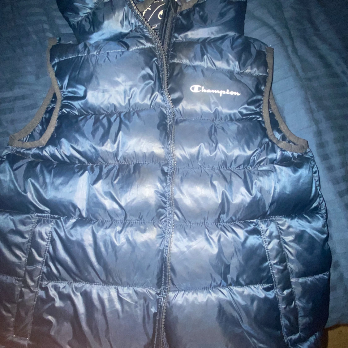 Blå dunväst från Champion
