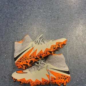 Nike hypervenoms - Nike hypervenoms, storlek 42,5. Pris 3000kr