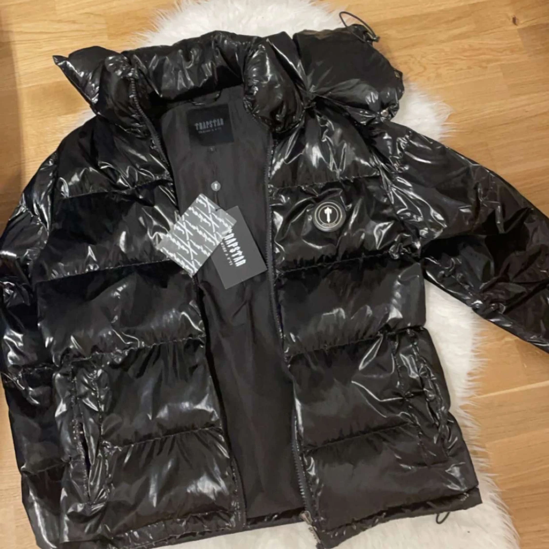 Svart pufferjacka från Trapstar - 1