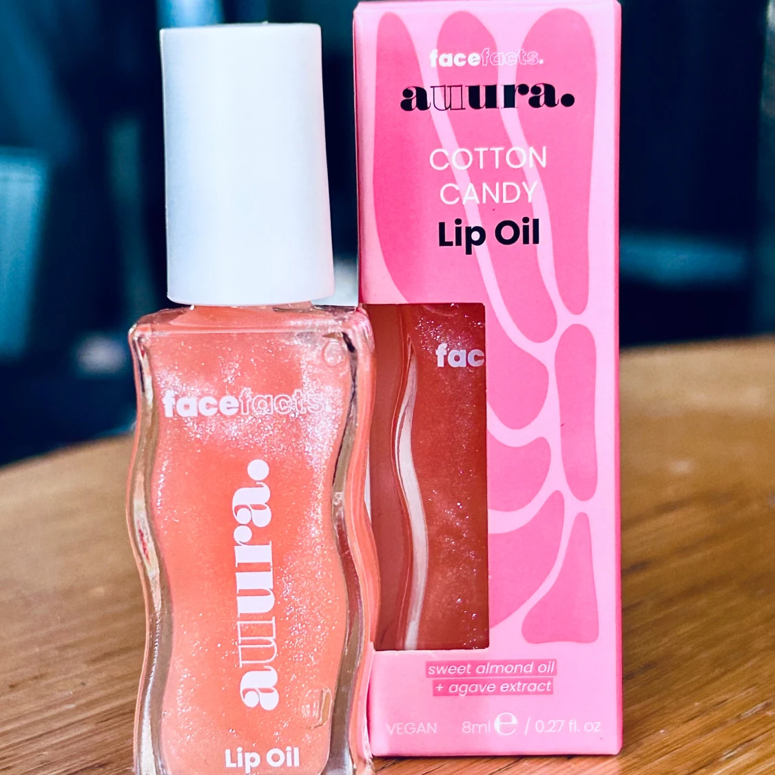 Auura lip oil ”Cotton Candy” från Face Facts!