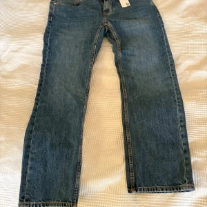 Jeans - Jeans från lager oanvända med prislapp.