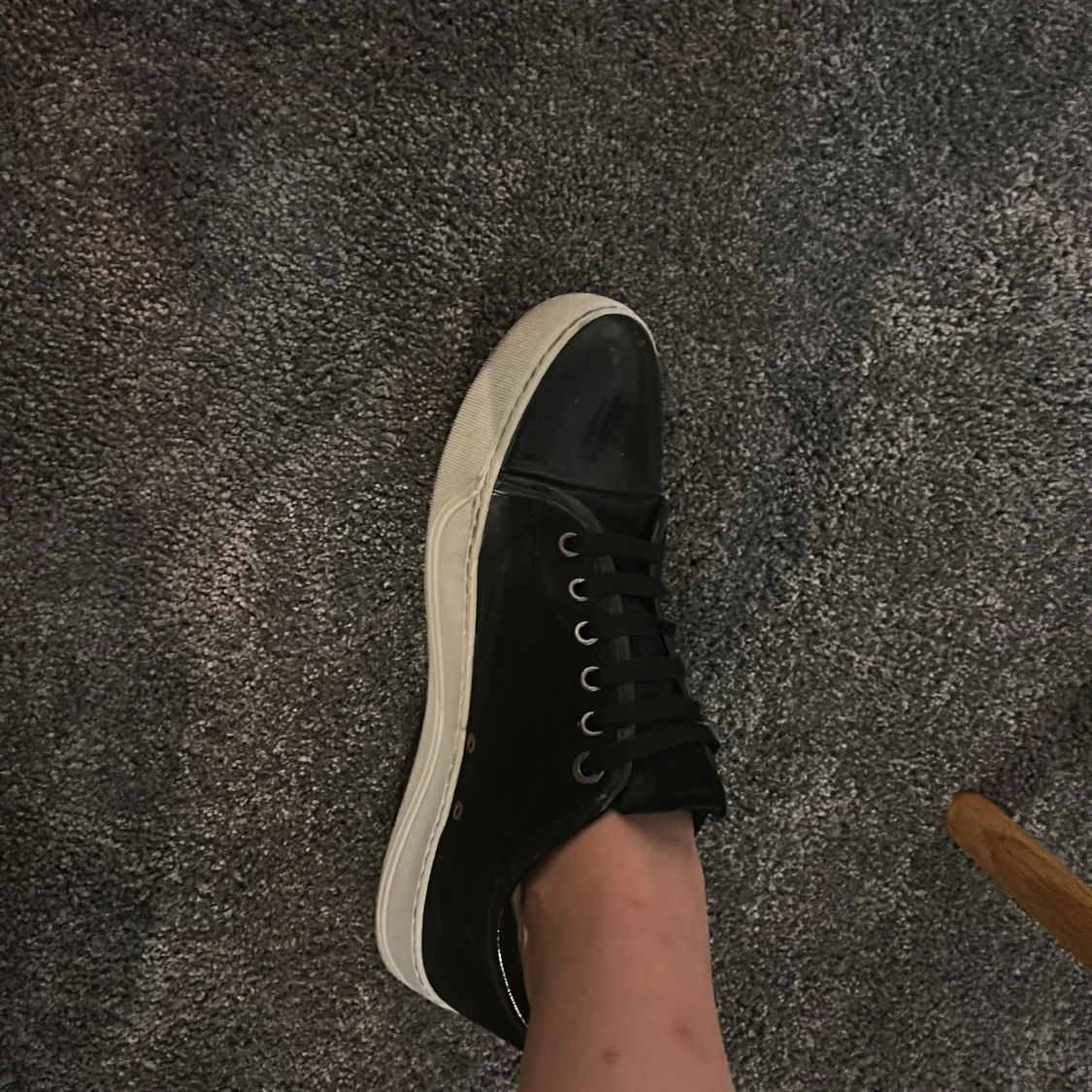 Svarta sneakers från Lanvin i mocka - 4