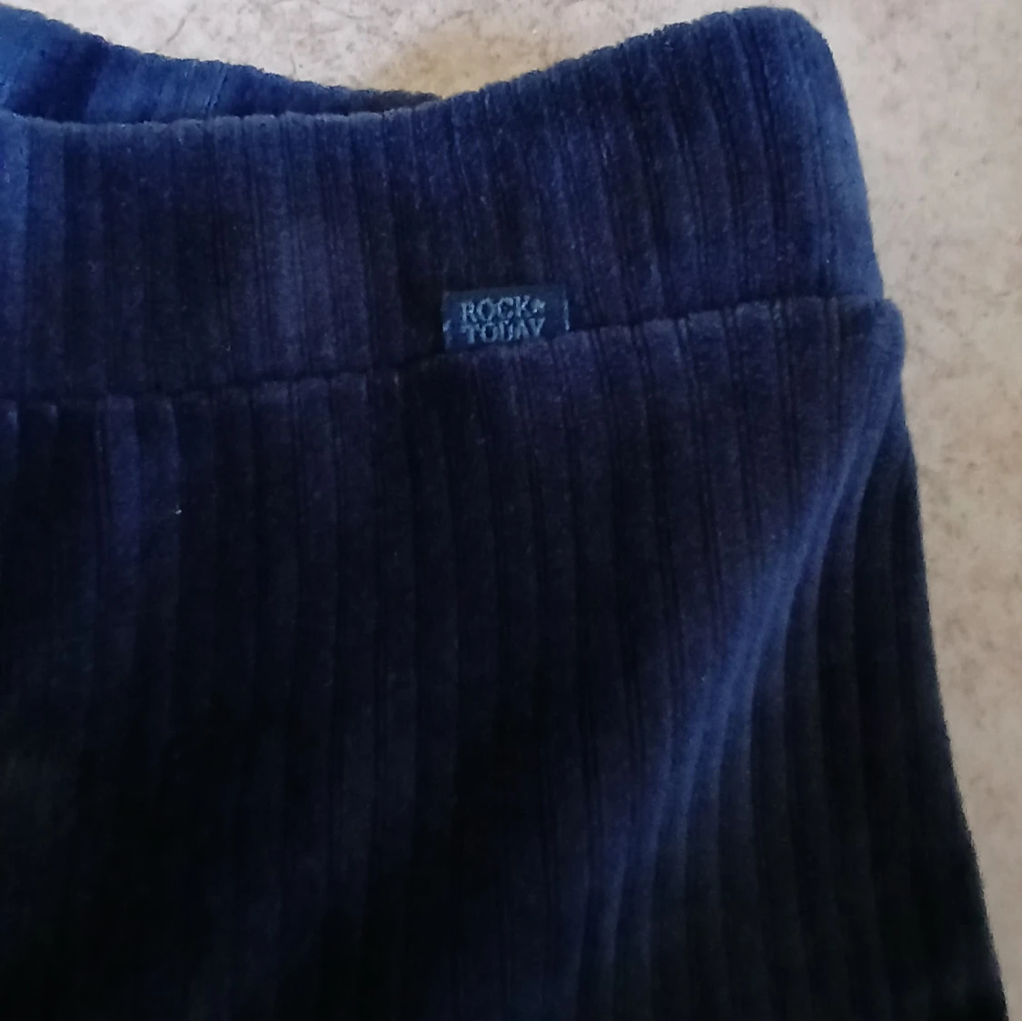 Två par ribbade manchesterbyxor - 2