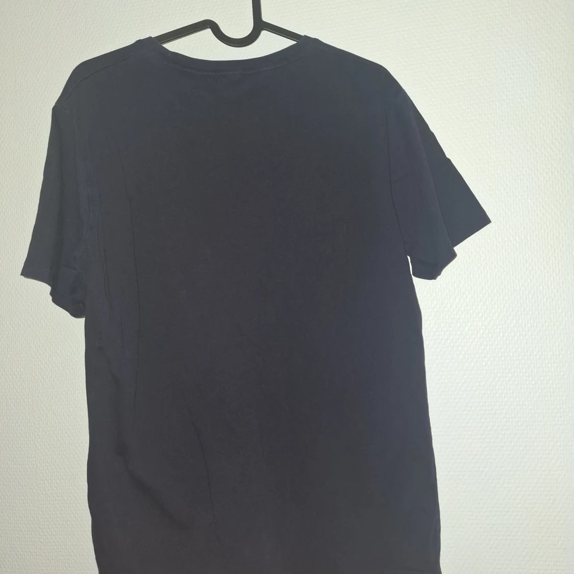 Mörkblå t-shirt från GANT - 1