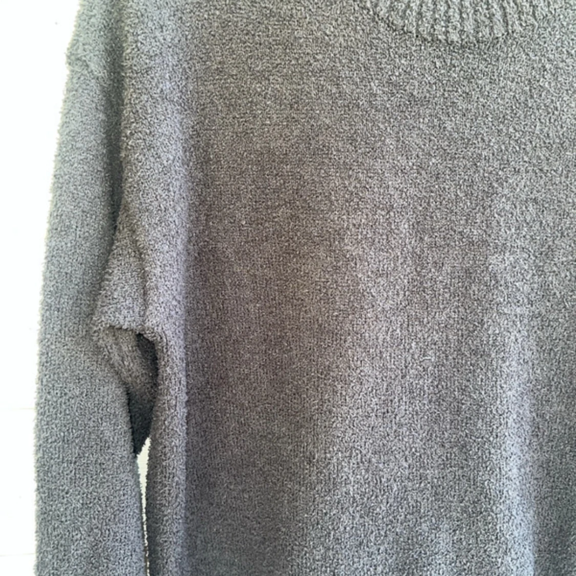 Mörkgrå stickad tröja från Uniqlo - 1