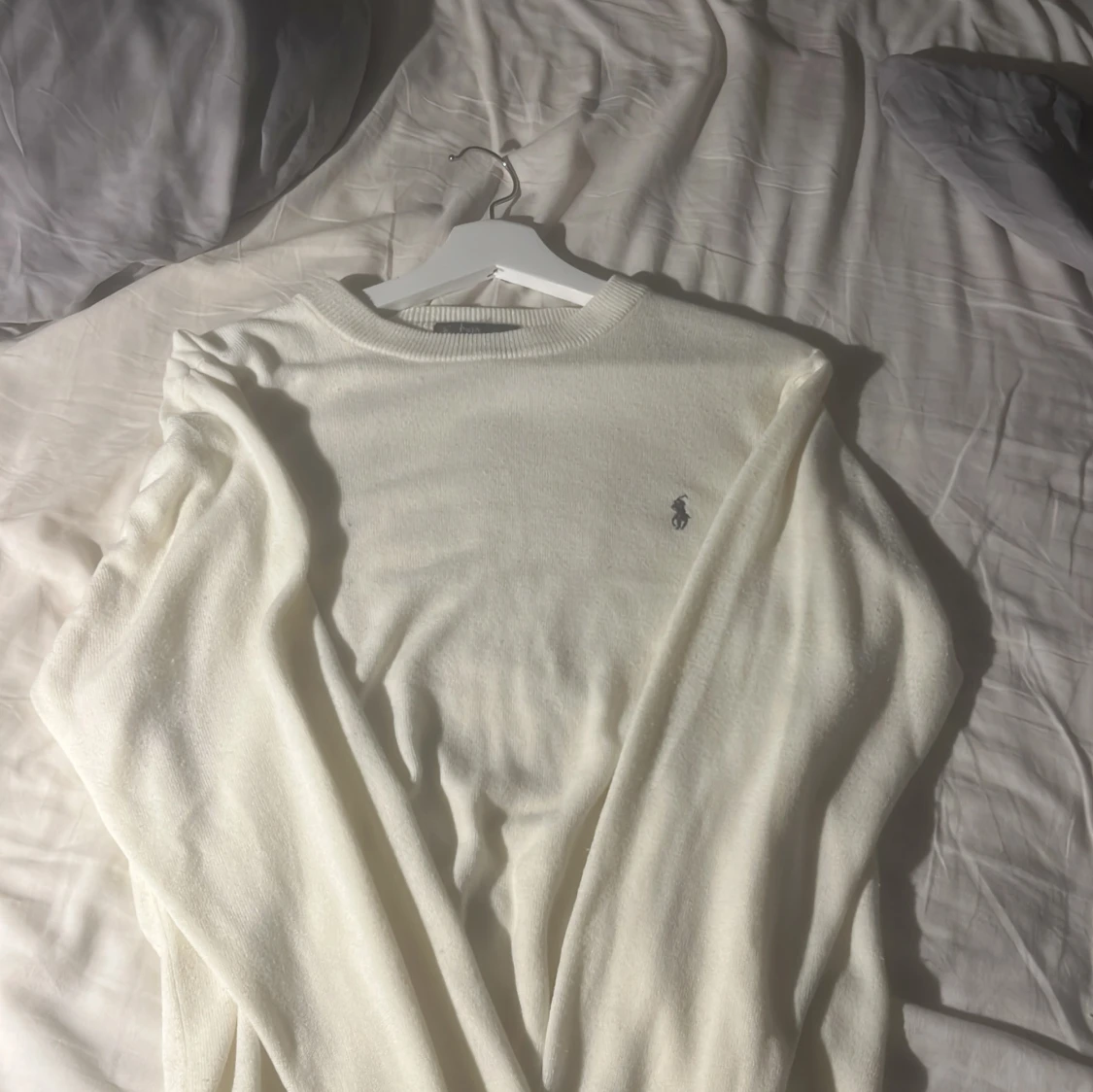 Vit/ beige stickad tröja från Ralph Lauren - 2