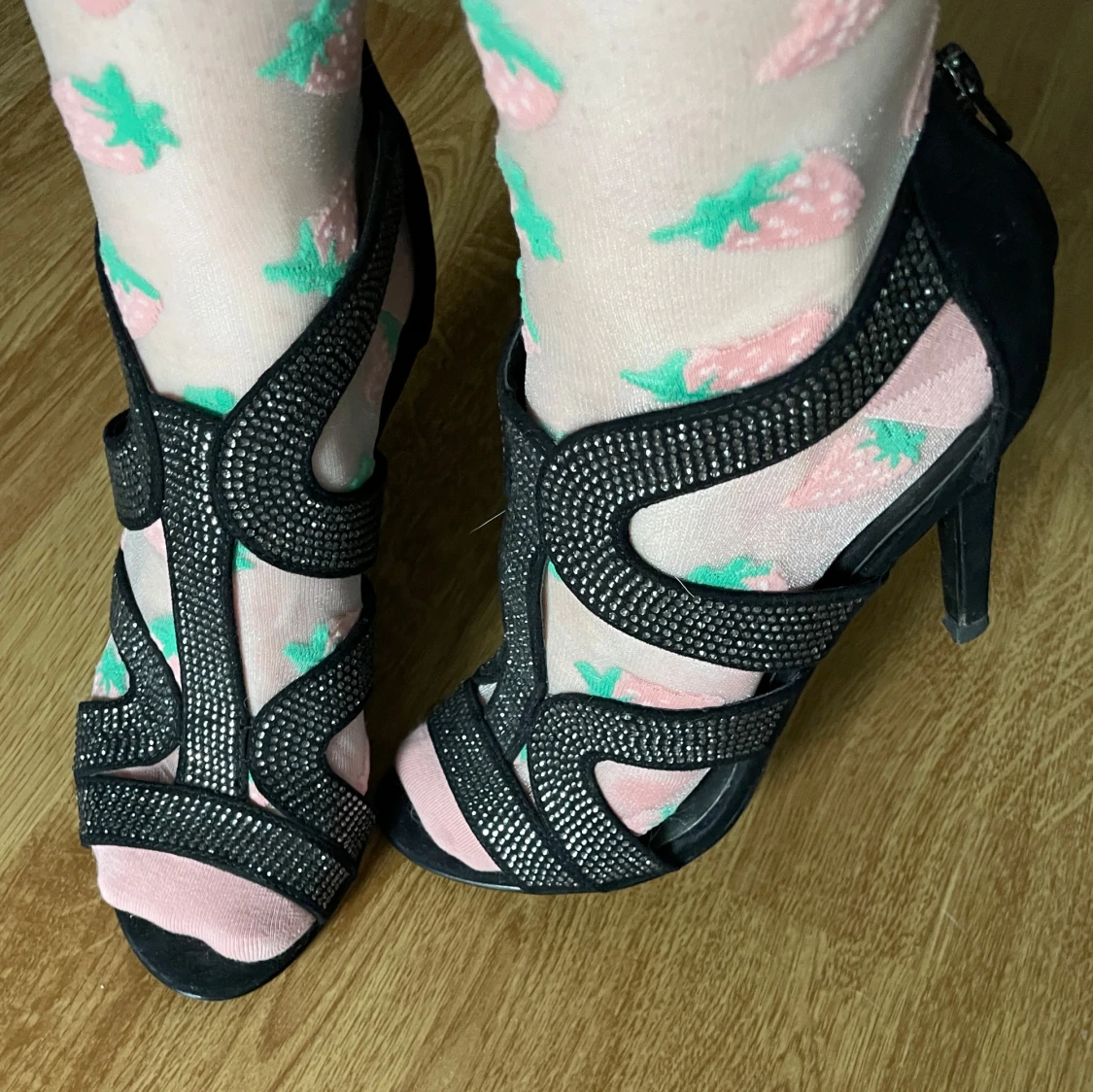 Svarta glittriga klackar från Catwalk - 1