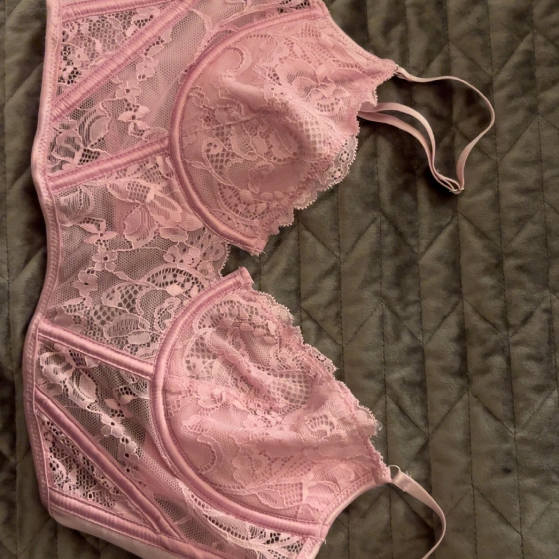 Rosa spetskorsett - 1