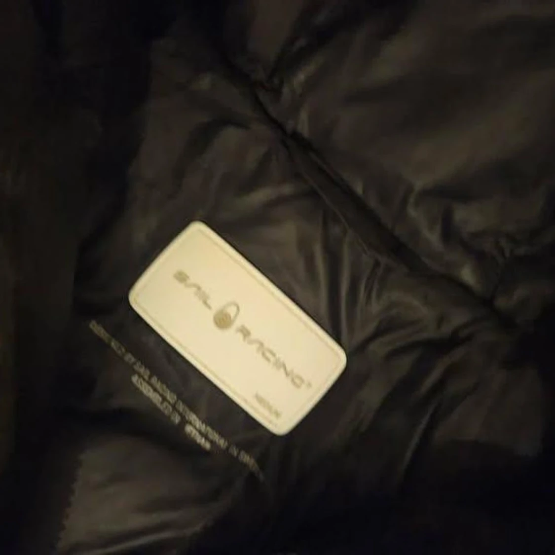 Svart dunjacka Sail Racing med huva - 2