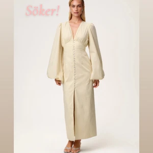 Söker - Söker denna klänning från adoore i storlek 36 eller 38!🌸