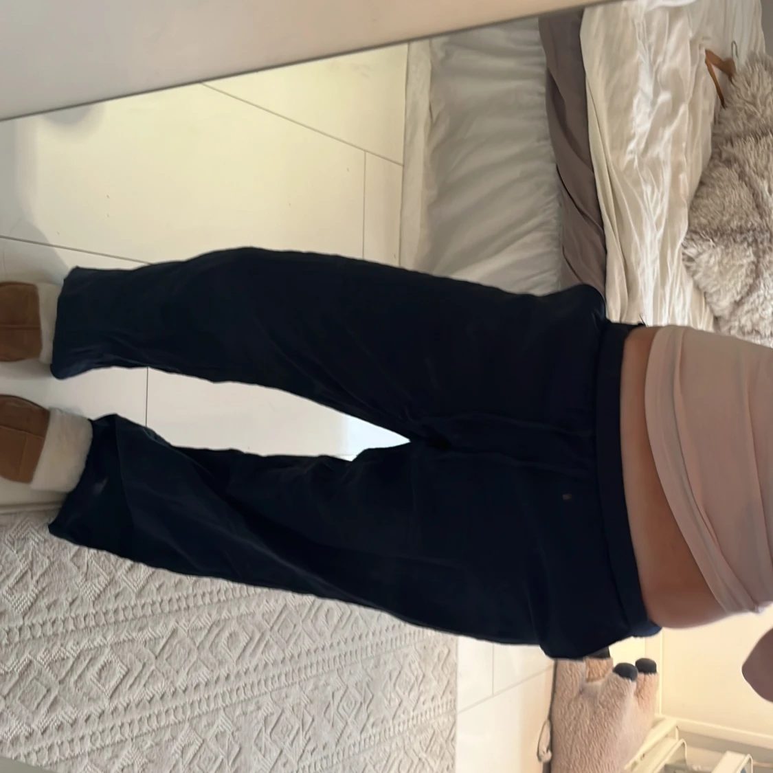 Mörkblå linnebyxor från Gina Young