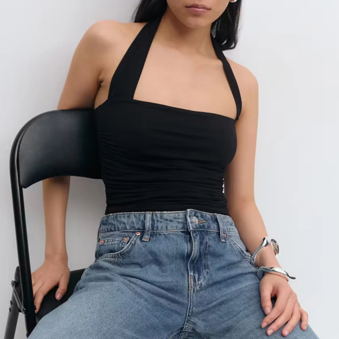 Svart halterneck croppad topp - 2
