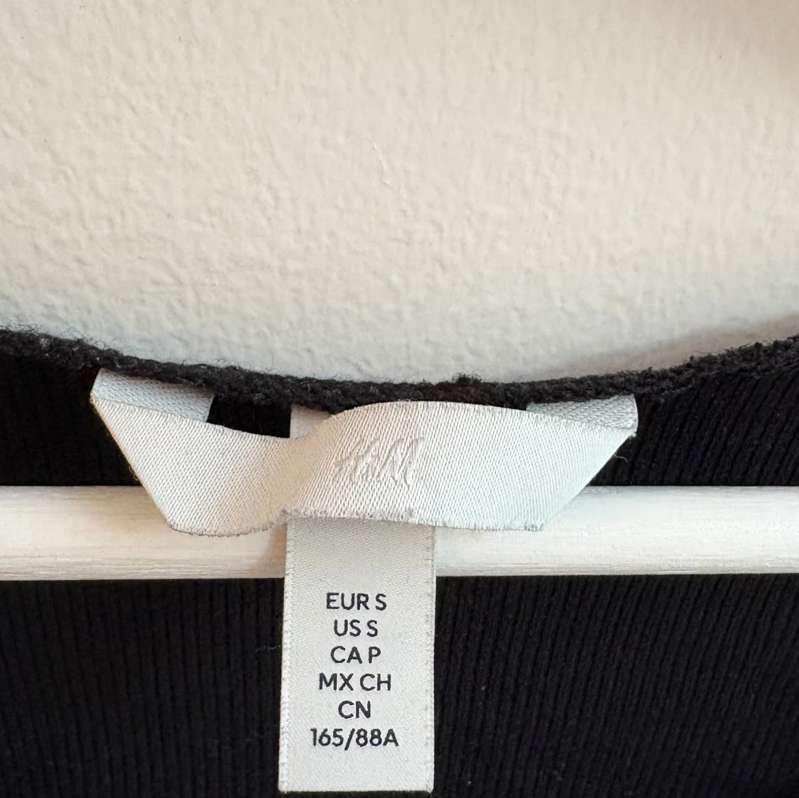 Svart ribbad långärmad topp H&M - 3