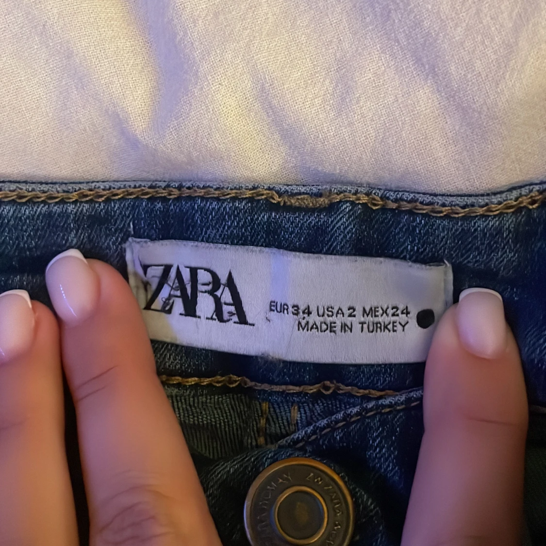 Blå bootcut jeans från Zara, stl 34 - 2