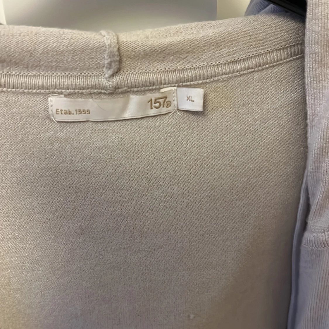 Beige hoodie från 157 i XL - 2