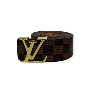 Louis Vuitton Bälte  - Helt nytt aldrig använt. Storlek 110cm. Kan frakta eller mötas i Stockholm. Postar inom 24 timmar