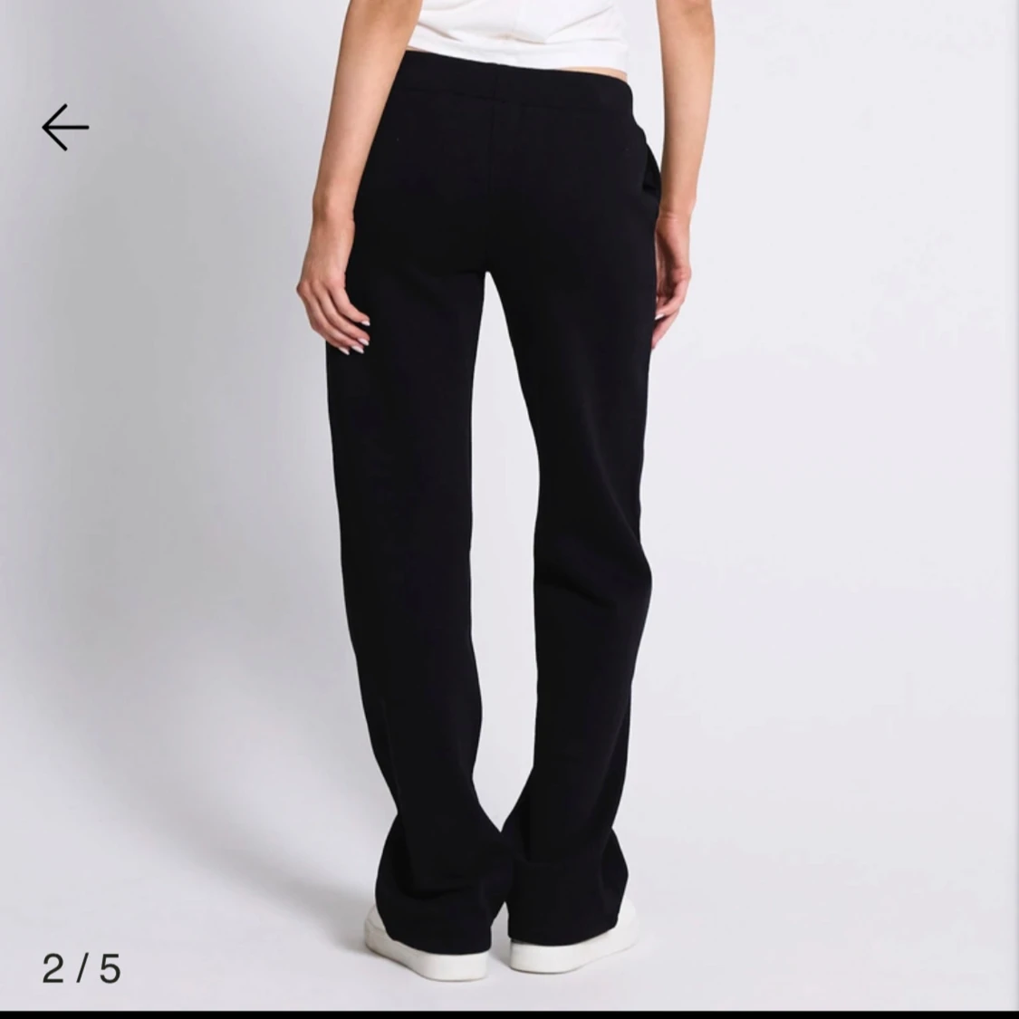 Gråa lågmidjade mjukisbyxor med snörning - 1