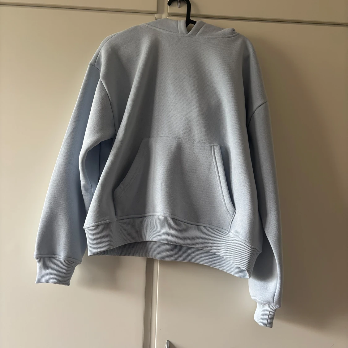 Ljusblå oversized hoodie - 1