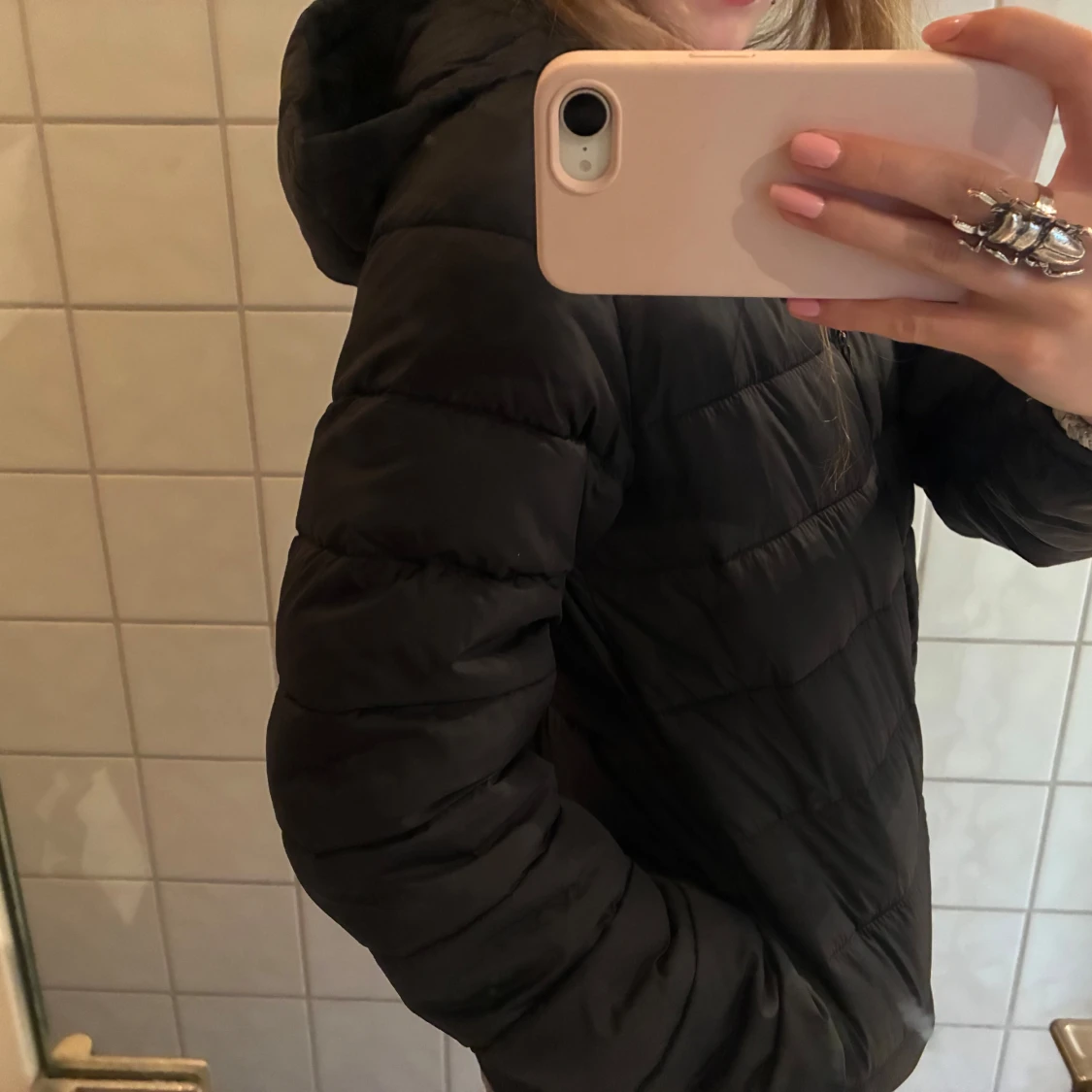 Svart pufferjacka från Lyle & Scott - 1