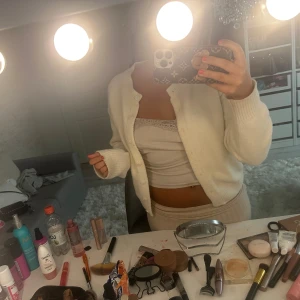 Kofta  - Vit kofta, pris kan diskuteras!