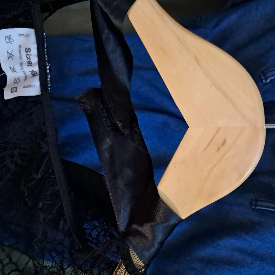 Svart lång cape i mesh  - 2