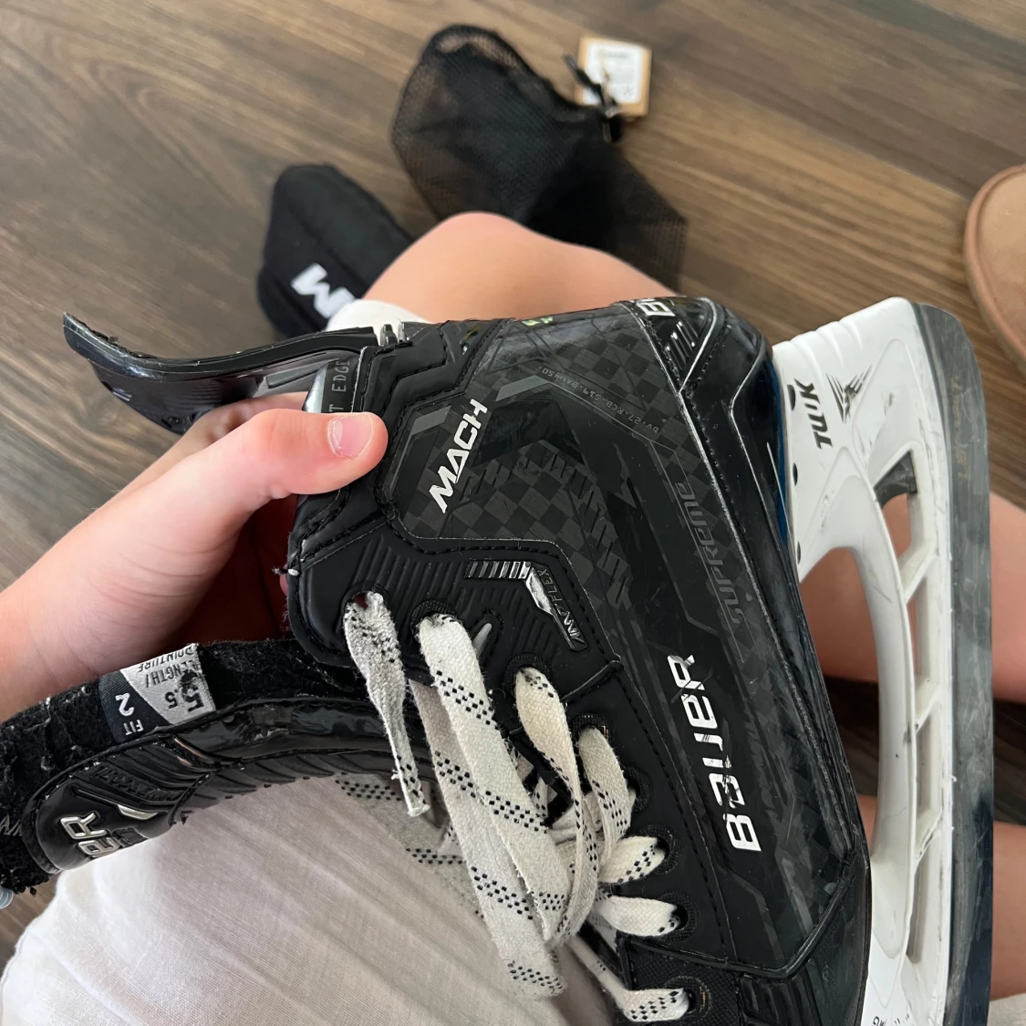 Bauer Supreme Mach skridskor svart/vit